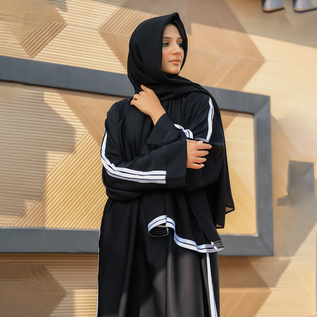 Eira Striped Abaya