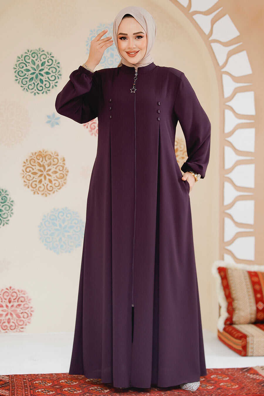 Emineh Abaya