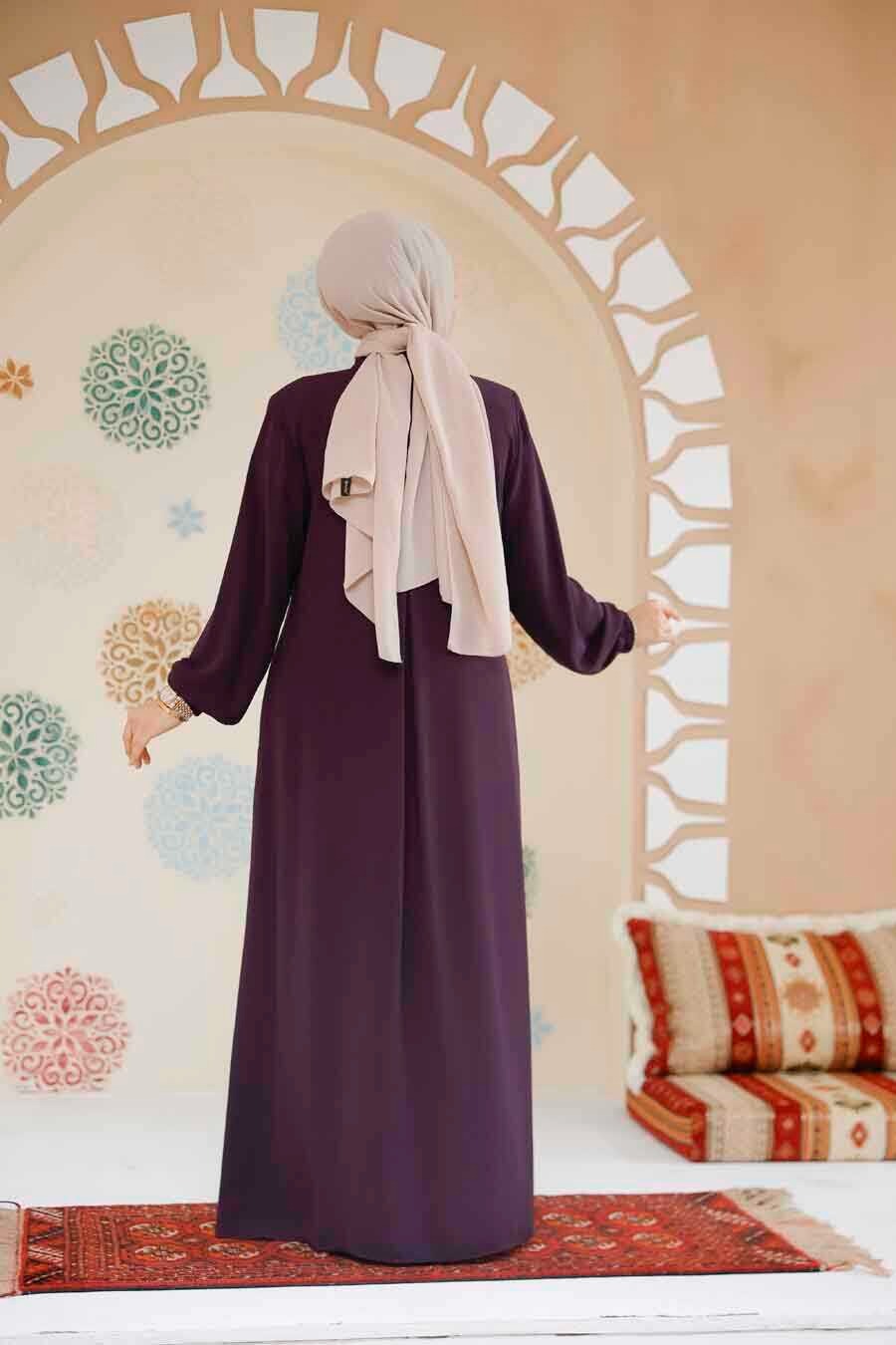 Emineh Abaya