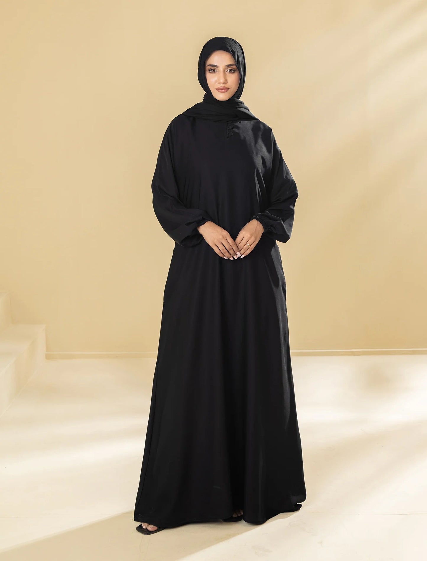 Pitchy Black Modest Maxi Abaya