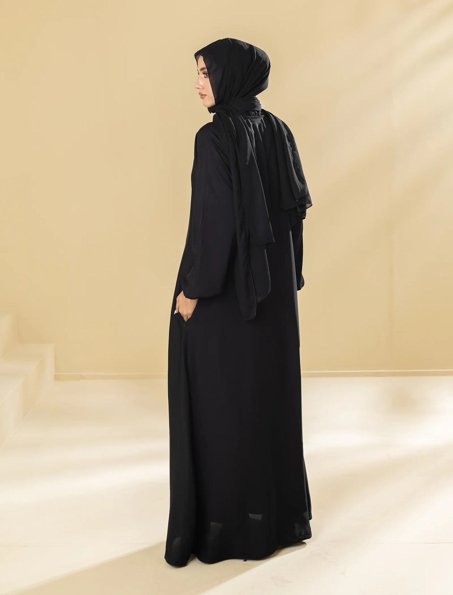 Pitchy Black Modest Maxi Abaya