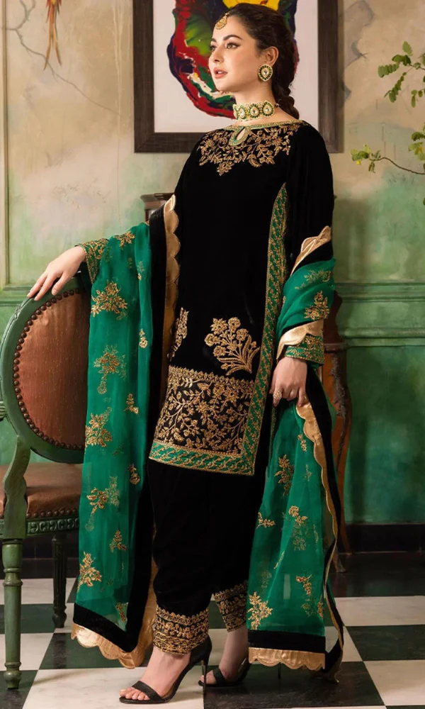 Designer wear Heavy Embroidered Velvet Suit 3 Pcs Unstitched SP-0018