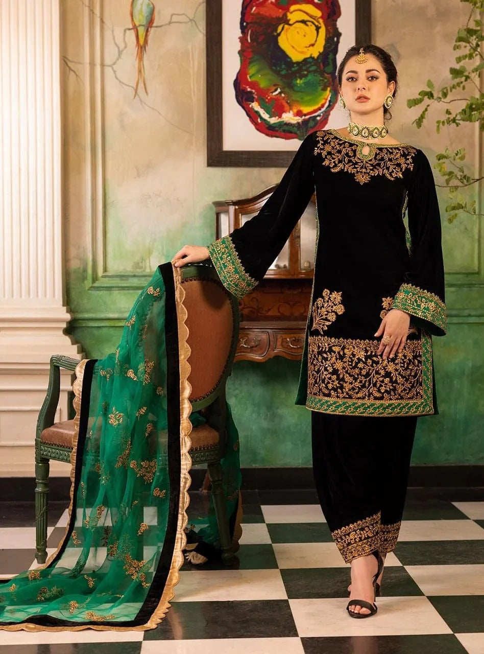 Designer wear Heavy Embroidered Velvet Suit 3 Pcs Unstitched SP-0018
