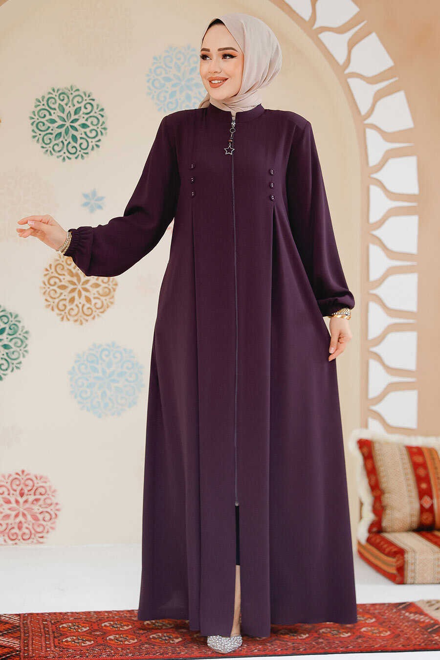Emineh Abaya