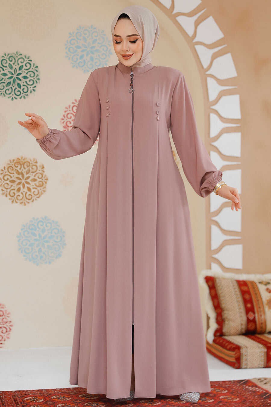Emineh Abaya