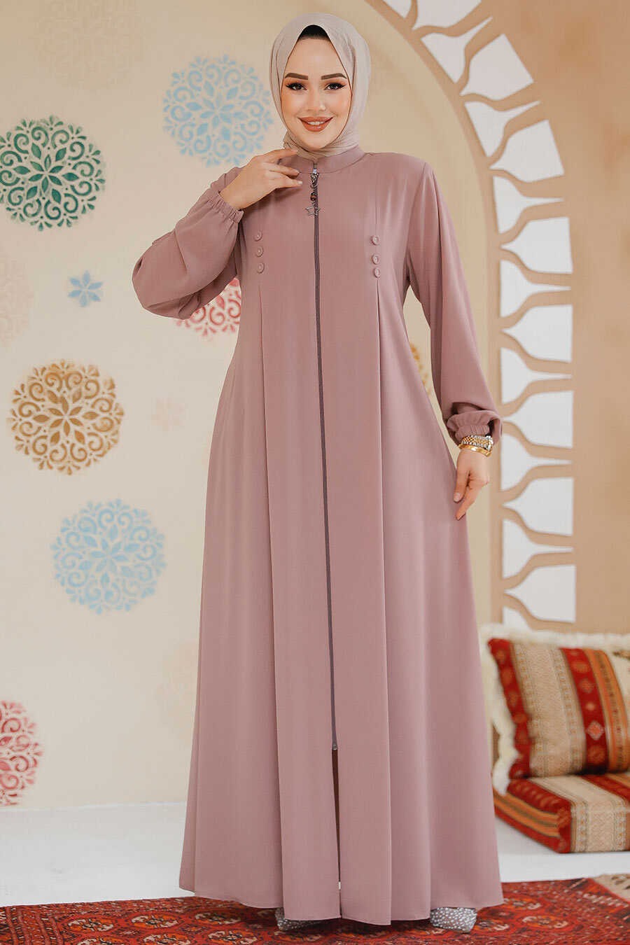 Emineh Abaya