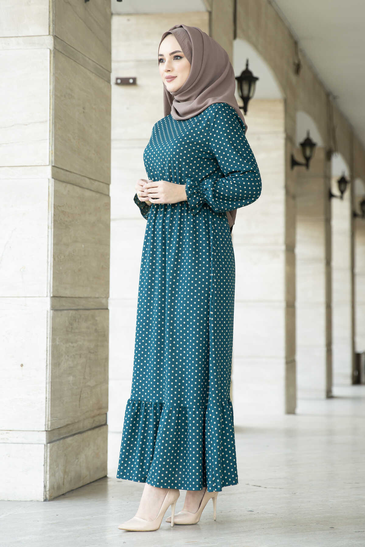 Polka Dot Maxi Abaya