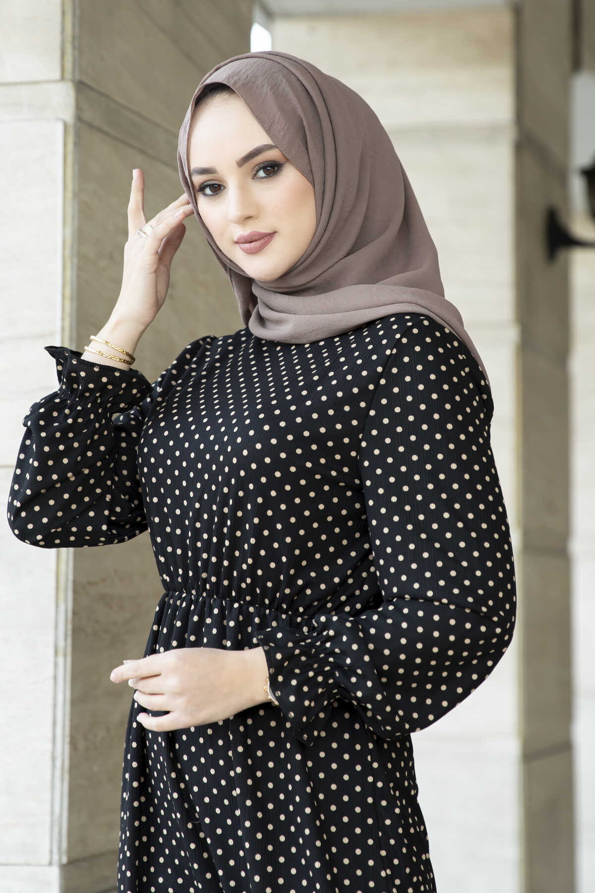 Polka Dot Maxi Abaya